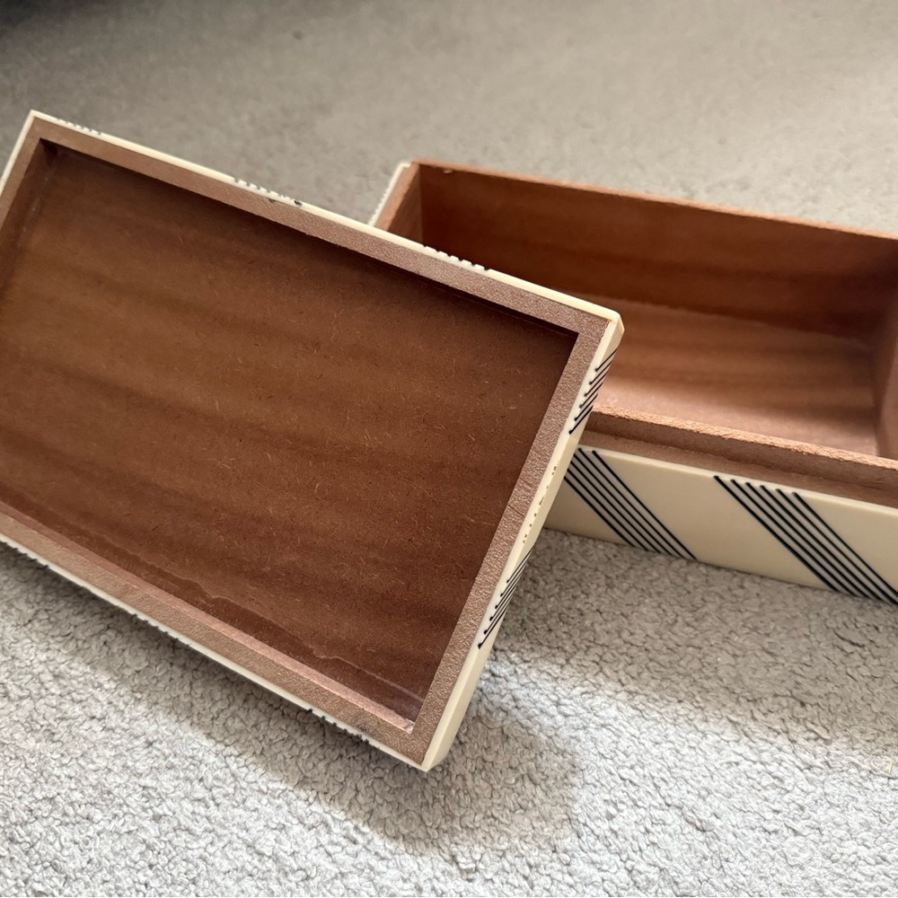 Jewelry Box - Picture 2 of 3